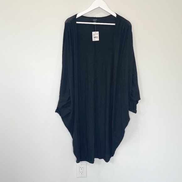 Roffe Accessories Black Lightweight Cover Up - Picture 3 of 4